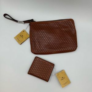 NEW Patricia Nash Leather Cassini Wristlet and Luzzi Wallet Set, Tan